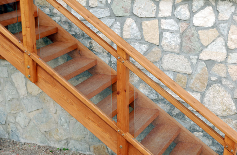 Escalier en Mélèze